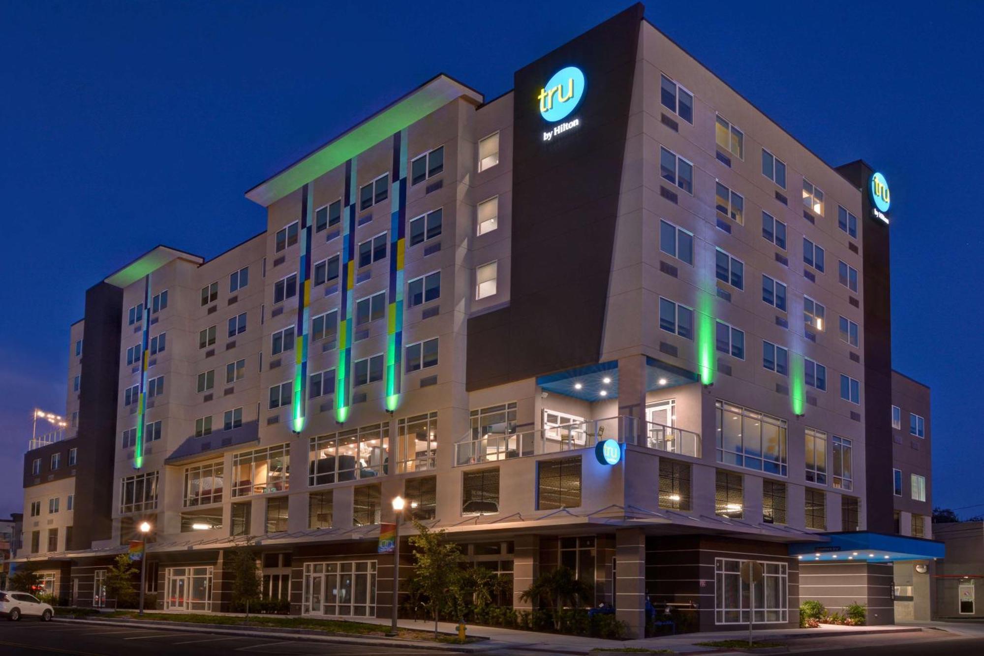 Tru By Hilton St. Petersburg Downtown Central Ave Exterior photo